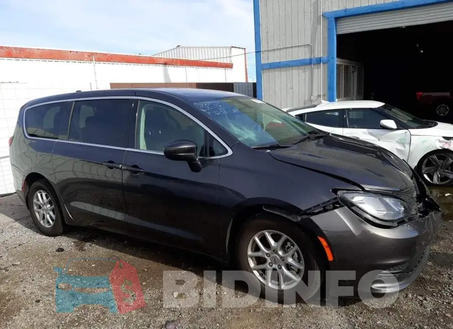 2C4RC1CG2NR158995 Photo# 4