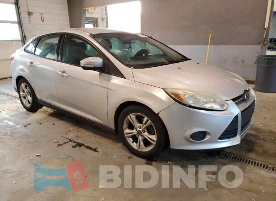 1FADP3F22EL323369 Photo# 4