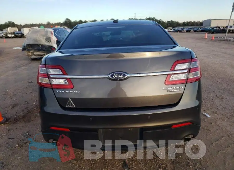 1FAHP2F82JG126883 Photo# 6
