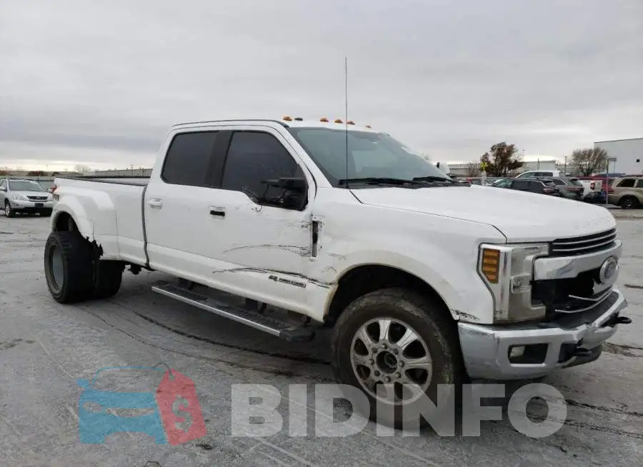 1FT8W3DT5JEC99724 Photo# 4