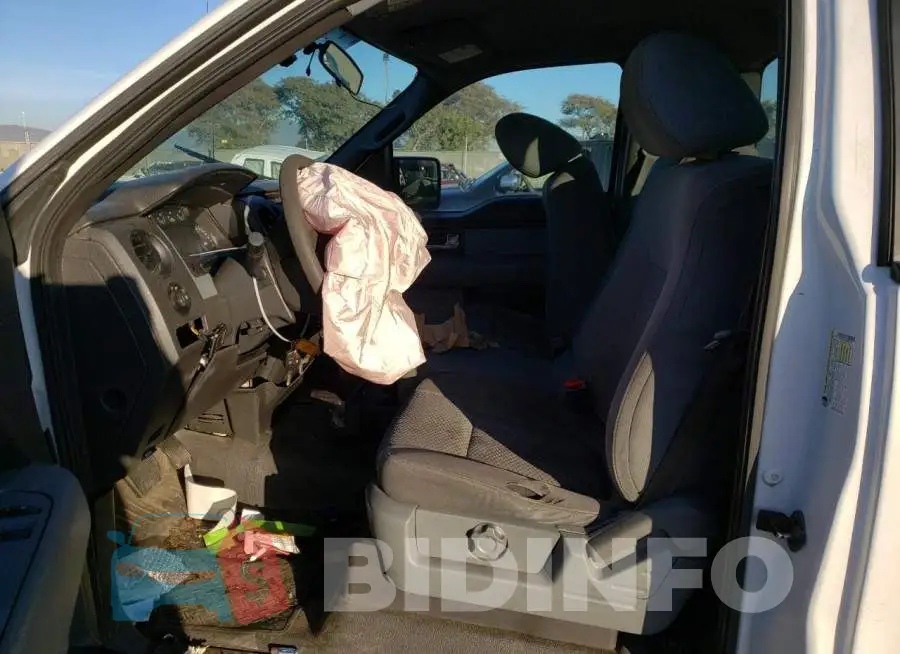 1FTNF1CF2EKE27976 Photo# 7