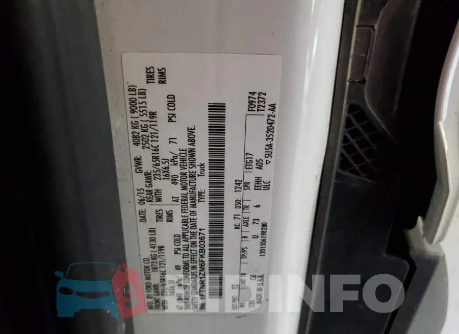1FTNR1ZM6FKB03671 Photo# 10