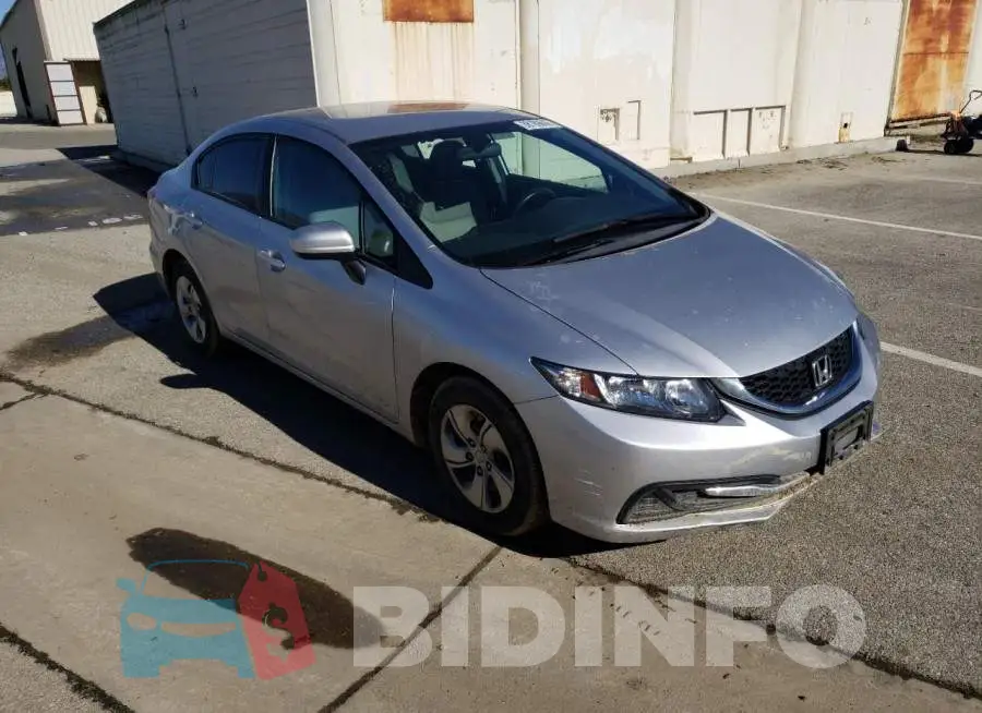 19XFB2F54FE203136 Photo# 4