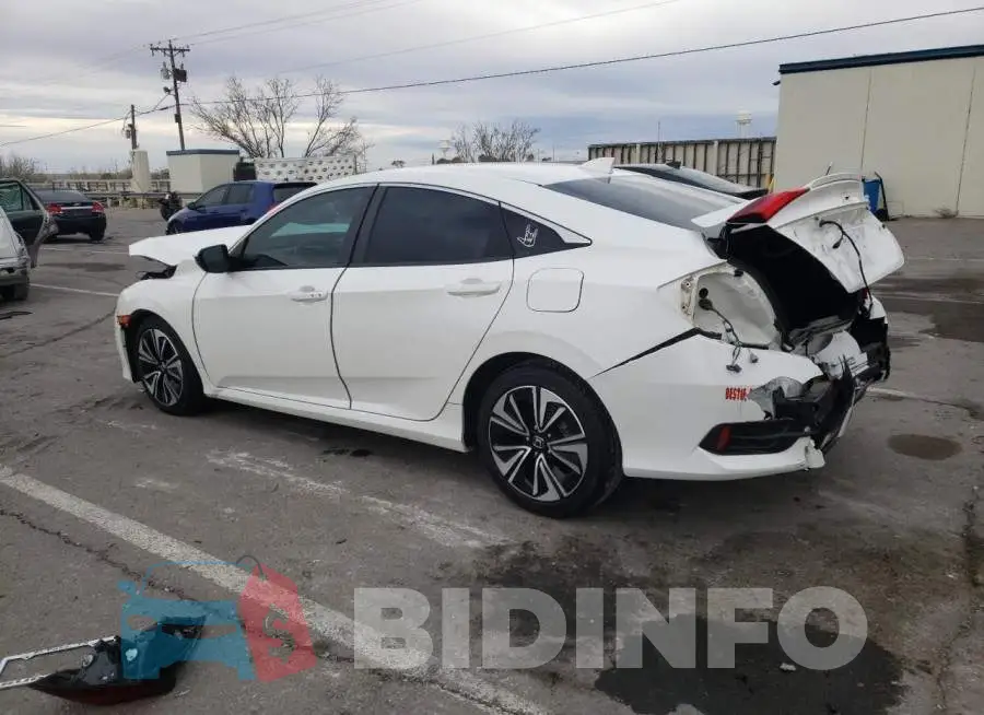 19XFC1F30HE001340 Photo# 2