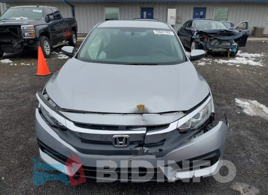 19XFC2F55HE019498 Photo# 5