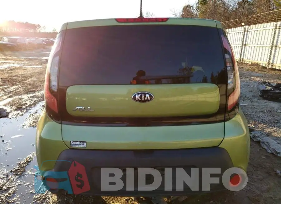 KNDJN2A28F7804631 Photo# 6