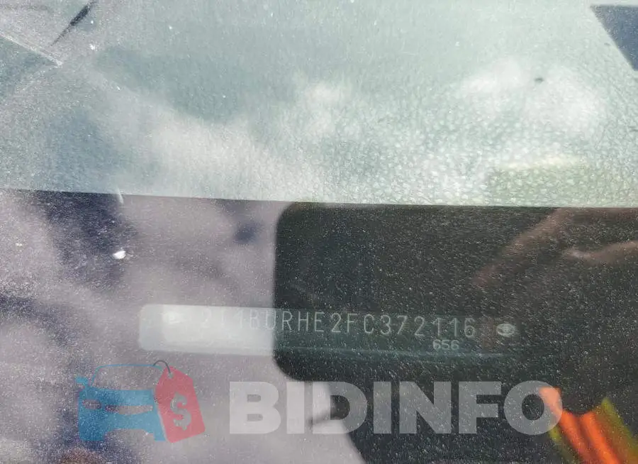 2T1BURHE2FC372116 Photo# 12