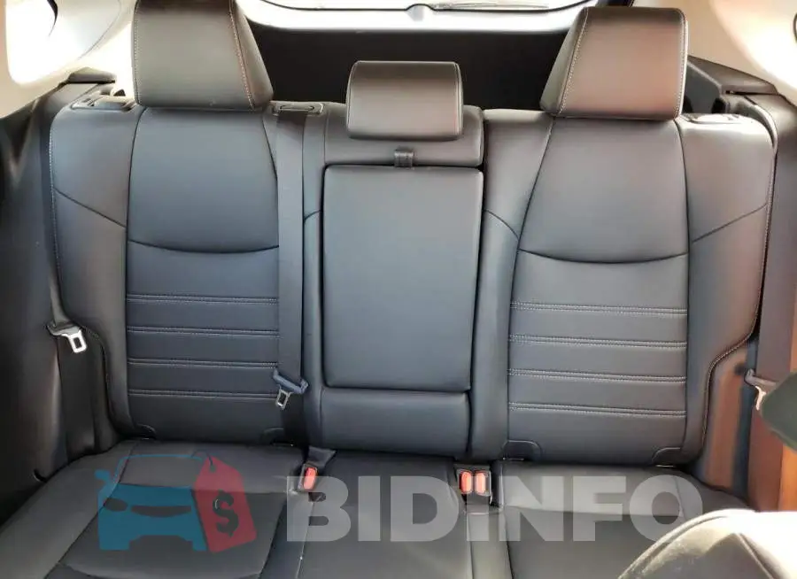 2T3C1RFV8KW032176 Photo# 10