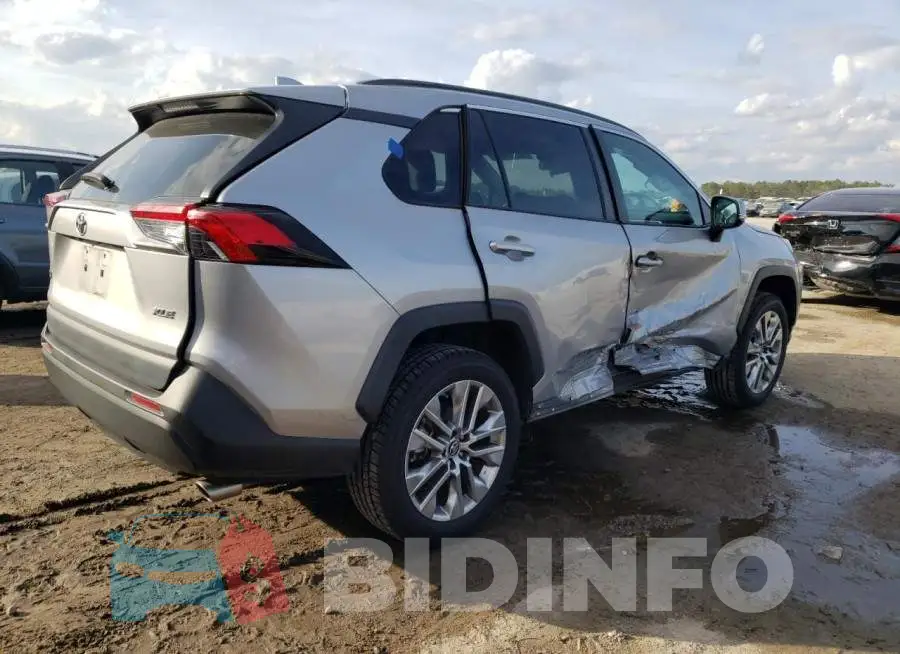 2T3C1RFV8KW032176 Photo# 3