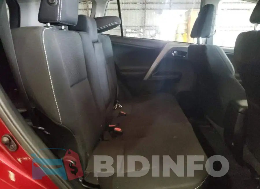 2T3RFREV8JW711621 Photo# 10