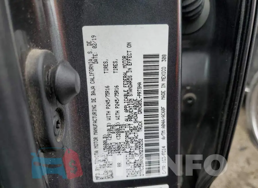 3TMCZ5AN2KM235252 Photo# 12