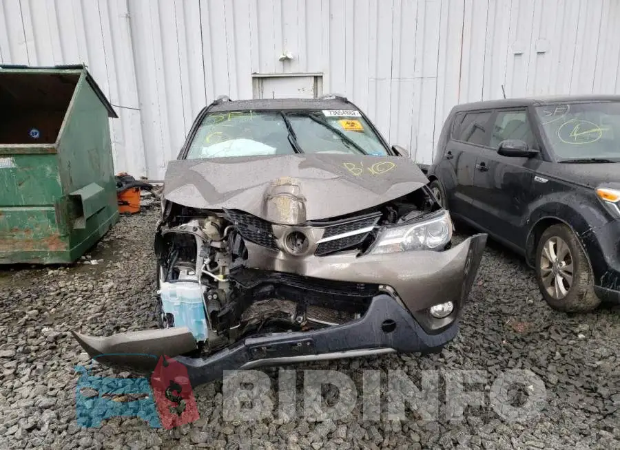 JTMDFREV9FD174367 Photo# 5