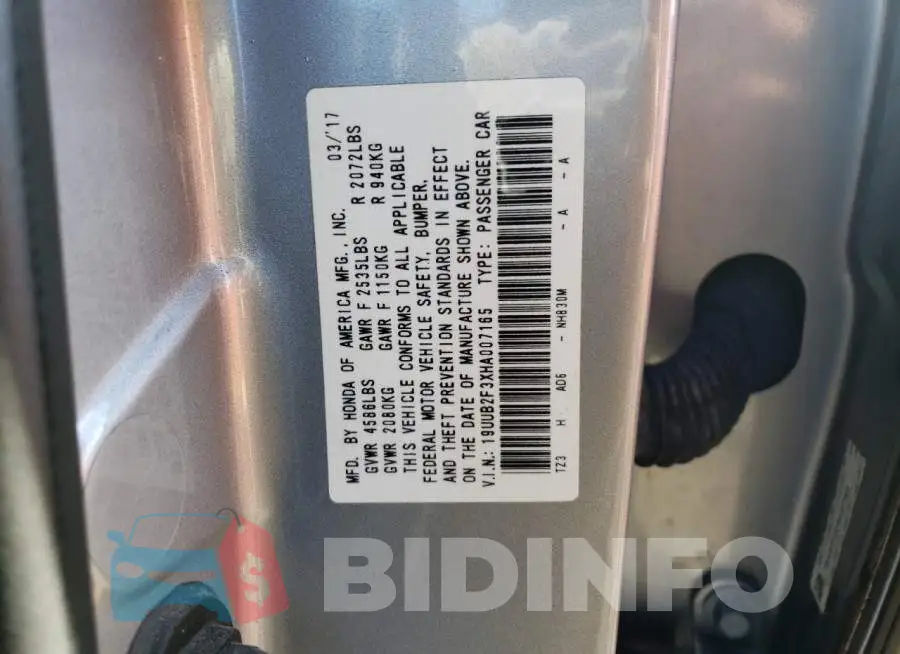19UUB2F3XHA007165 Photo# 12