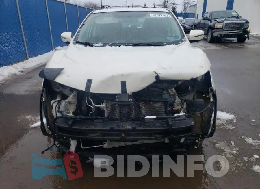 JN1BJ1CP4JW180234 Photo# 5