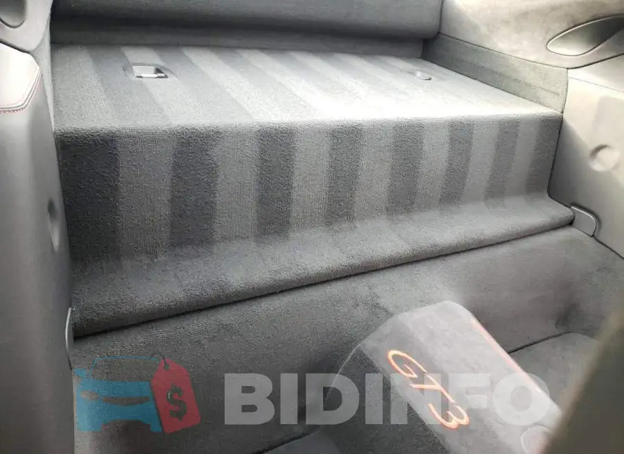 WP0AC2A99JS176216 Photo# 10