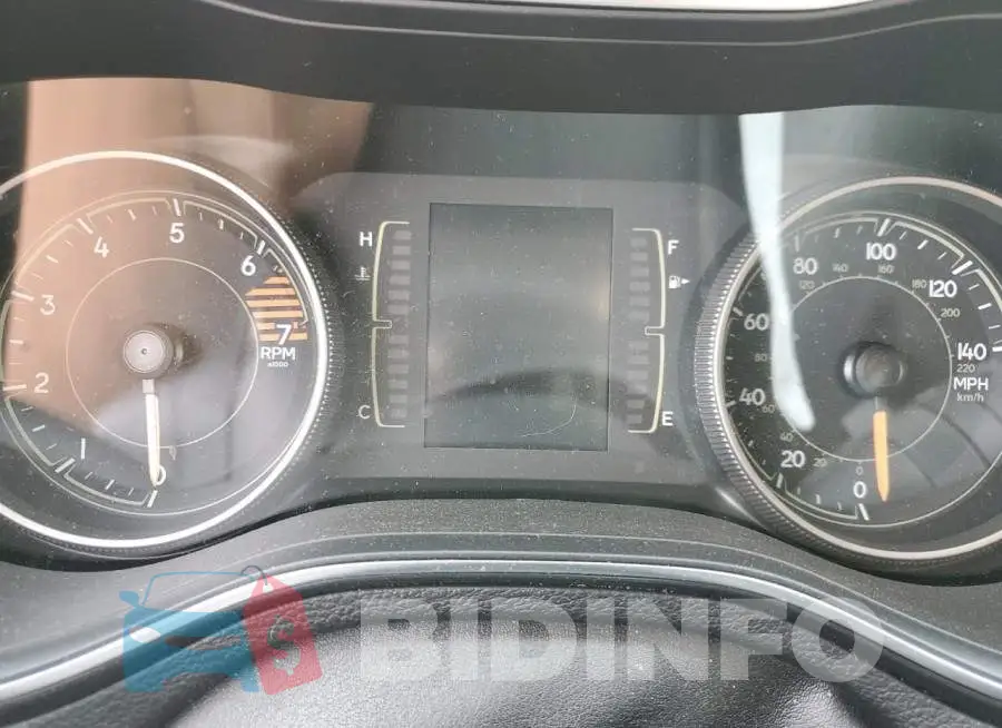 1C4PJLCB7KD454042 Photo# 8