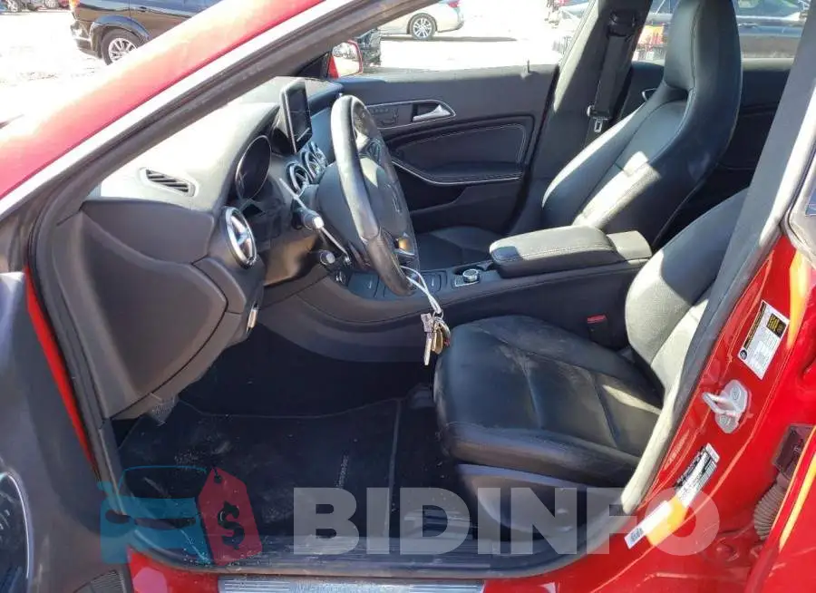 WDDSJ4EB8FN243547 Photo# 7
