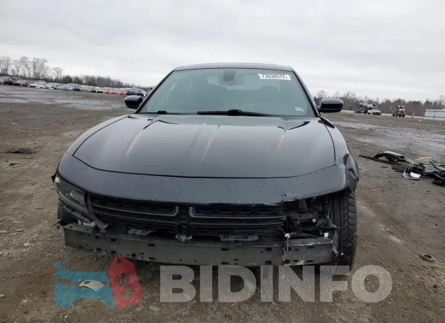 2C3CDXCT8HH635057 Photo# 5