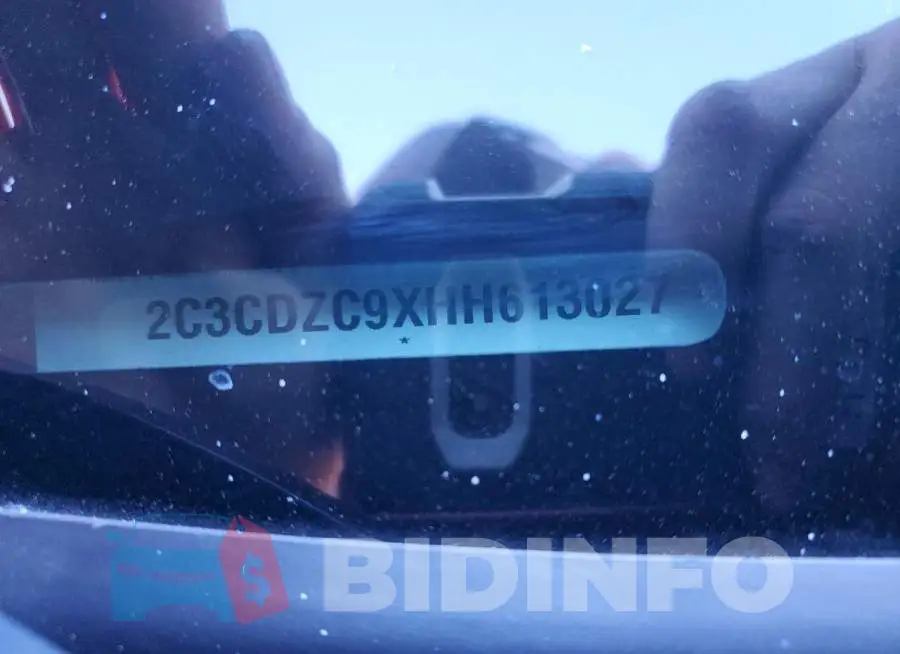 2C3CDZC9XHH613027 Photo# 12