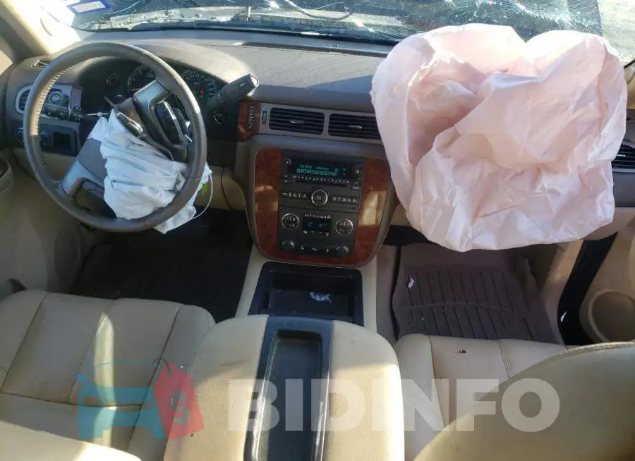 1GNSCBE0XER247220 Photo# 8