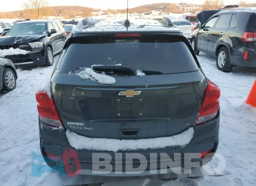 KL7CJPSB5JB618886 Photo# 6
