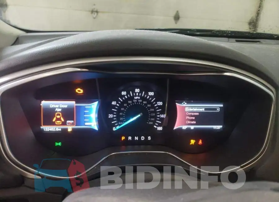 1FA6P0H74G5104369 Photo# 9