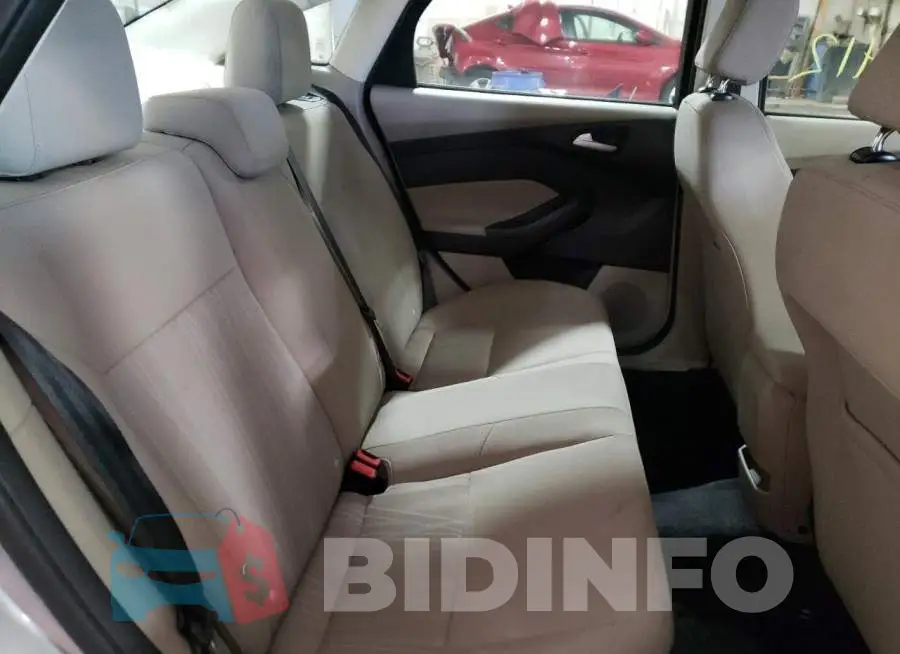 1FADP3F24FL375815 Photo# 6