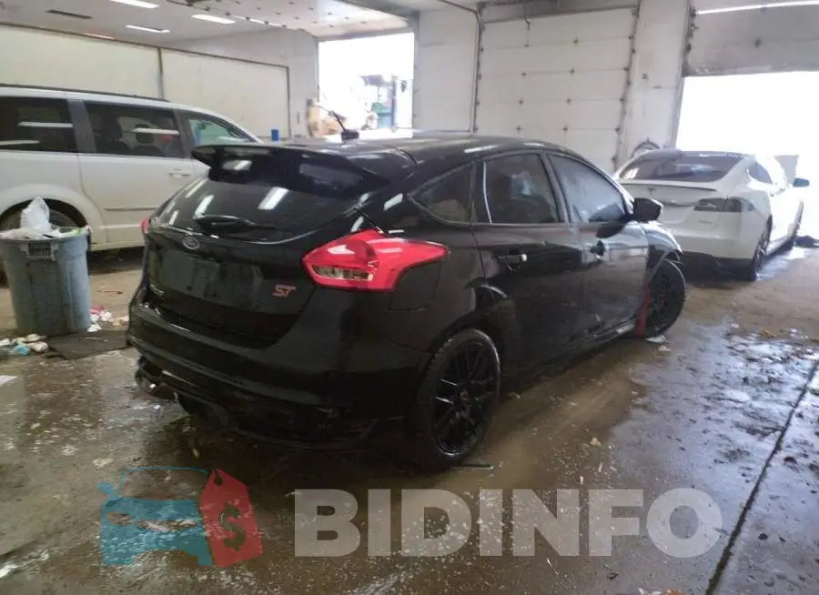 1FADP3L9XHL313372 Photo# 4