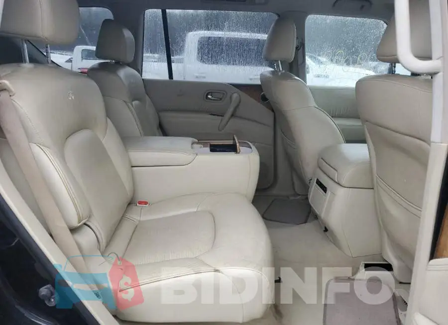 JN8AZ2NF8E9554302 Photo# 11