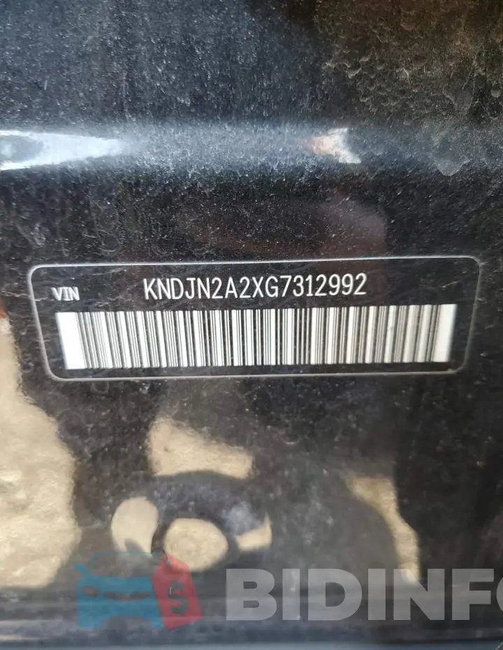 KNDJN2A2XG7312992 Photo# 12