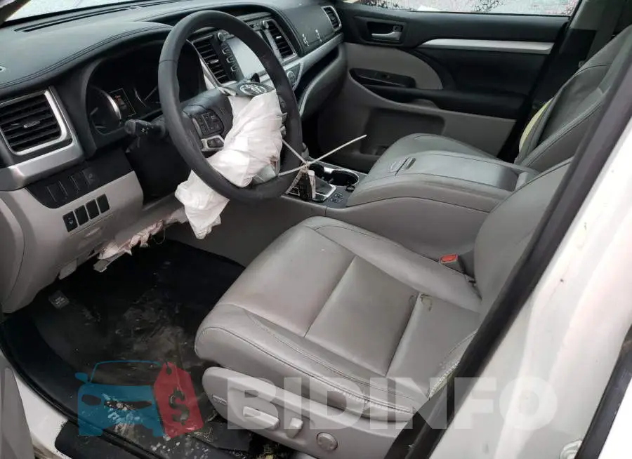 5TDJKRFH1GS270653 Photo# 7