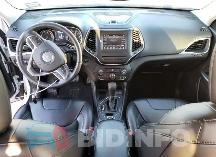 1C4PJLLB8KD109800 Photo# 8
