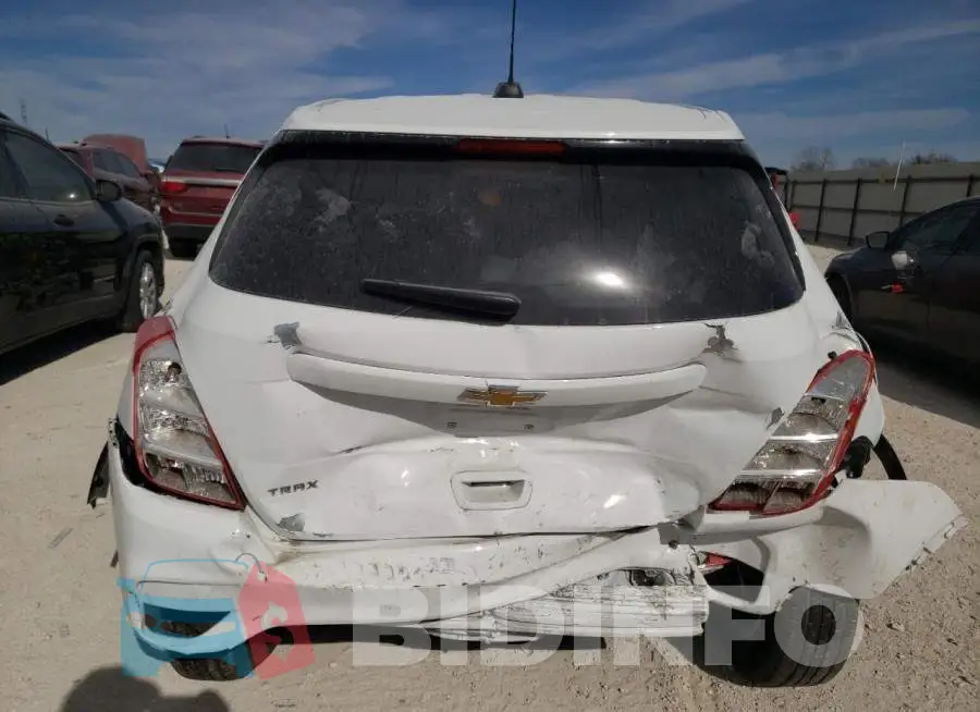 KL7CJKSB2LB323704 Photo# 6
