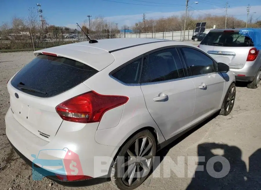 1FADP3N23GL257614 Photo# 3