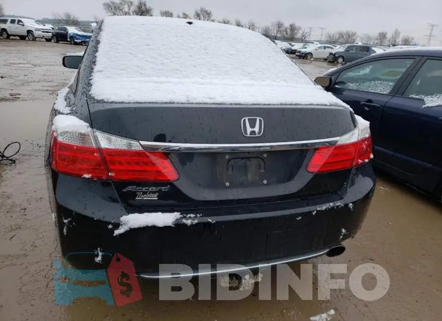 1HGCR2F8XEA307268 Photo# 6