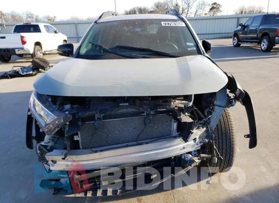 2T3J1RFV8KW035294 Photo# 5