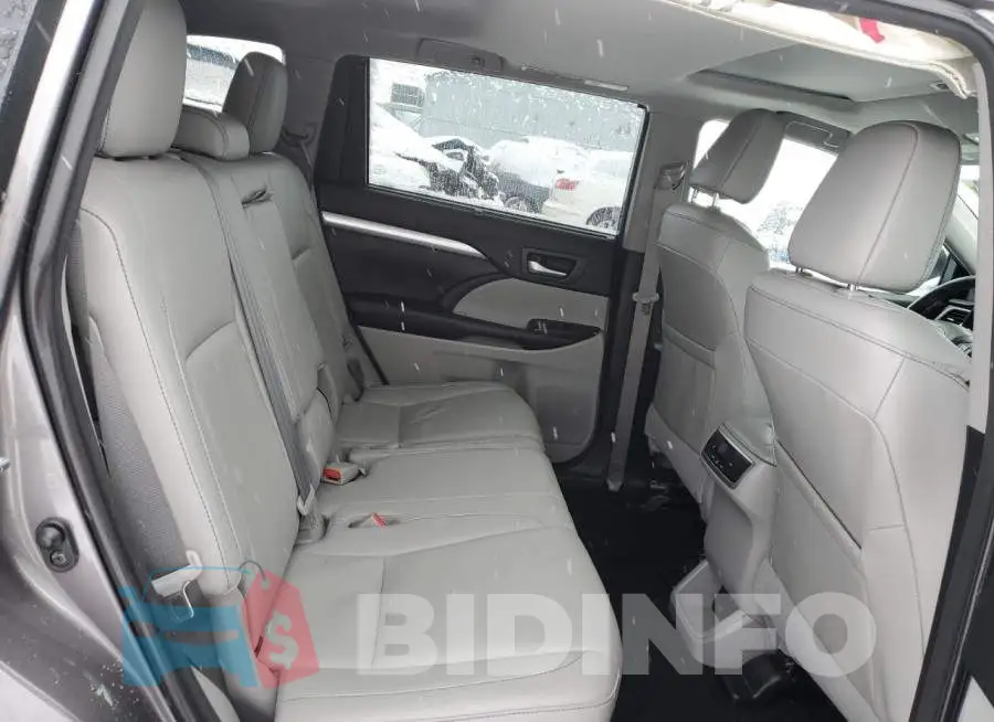 5TDJZRFH5JS825817 Photo# 11