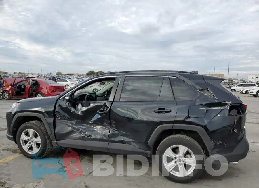 JTMW1RFV2KD031065 Photo# 2