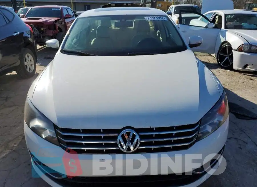 1VWBN7A38EC004523 Photo# 5