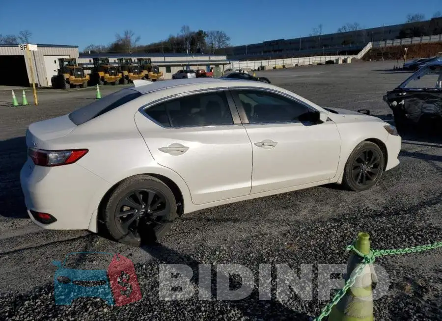 19UDE2F75JA008014 Photo# 3