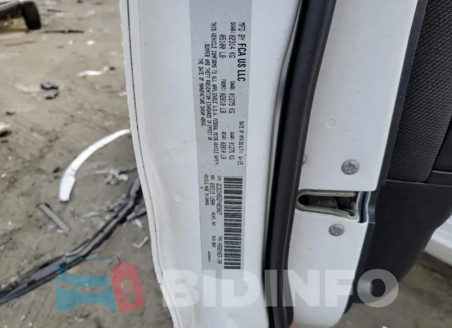 2C3CDXBG2FH820027 Photo# 12
