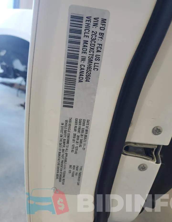 2C3CDXCT5MH652604 Photo# 13