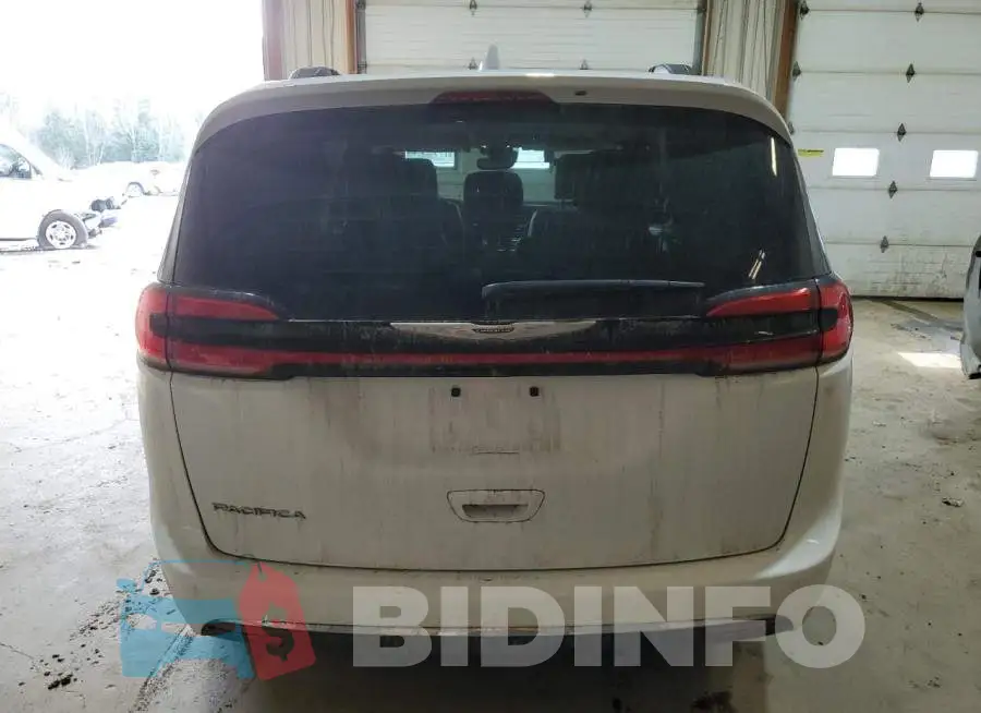 2C4RC1BG4NR182331 Photo# 6
