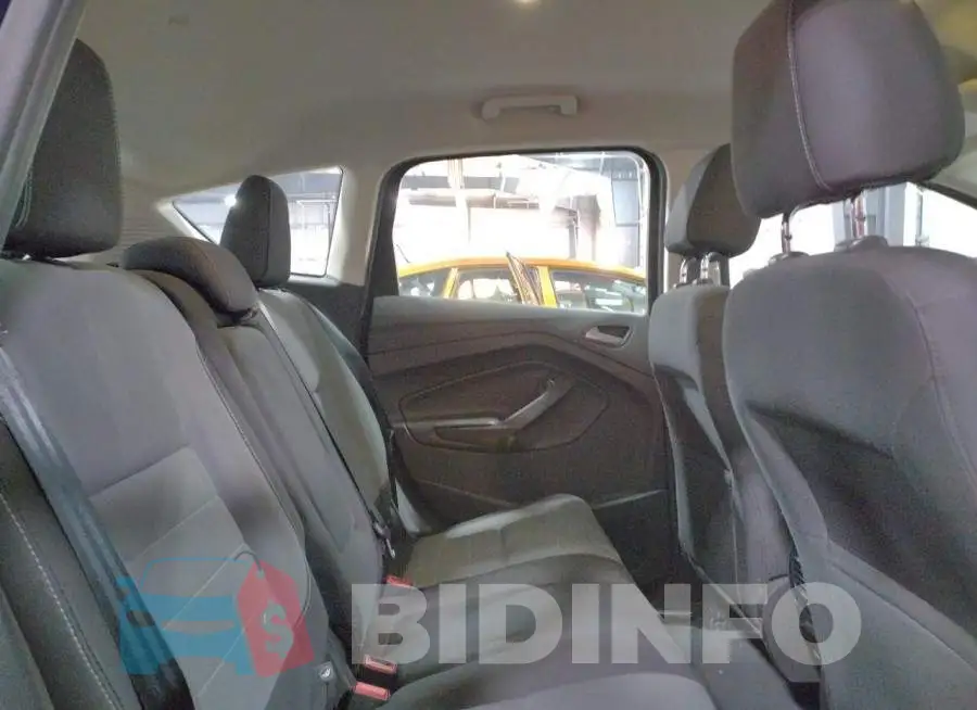 1FADP5AU2GL110882 Photo# 10