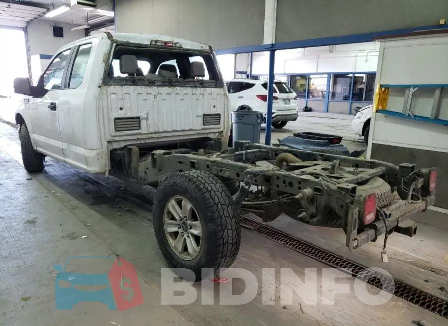 1FTFX1EG2JKC56180 Photo# 2