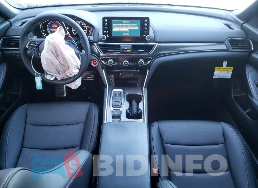 1HGCV3F25NA041834 Photo# 8