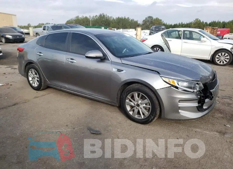 5XXGT4L33JG217951 Photo# 4