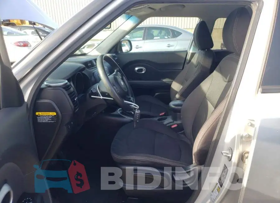 KNDJN2A2XF7790490 Photo# 7