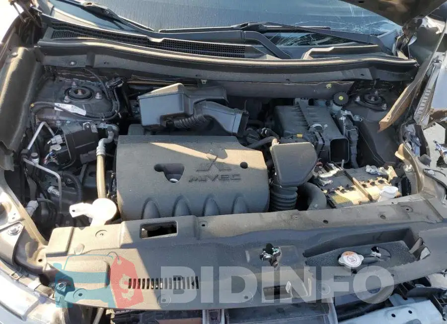 JA4AD2A35JZ068492 Photo# 12