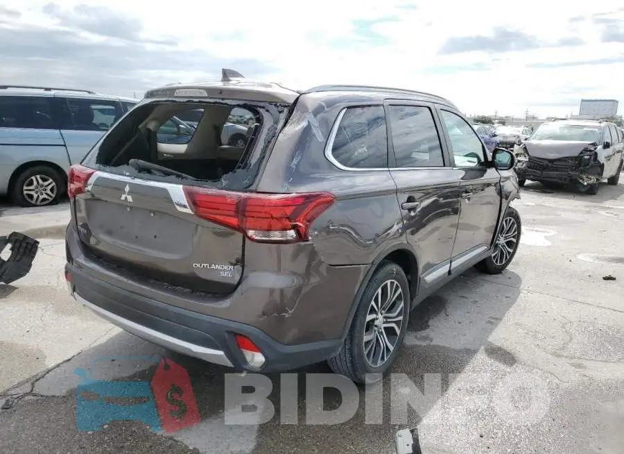 JA4AD3A30JZ006536 Photo# 4